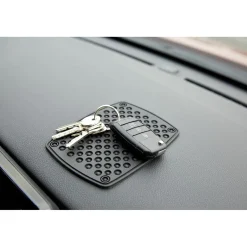 Gifi Tapis téléphone voiture noir.