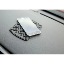 Gifi Tapis téléphone voiture noir.